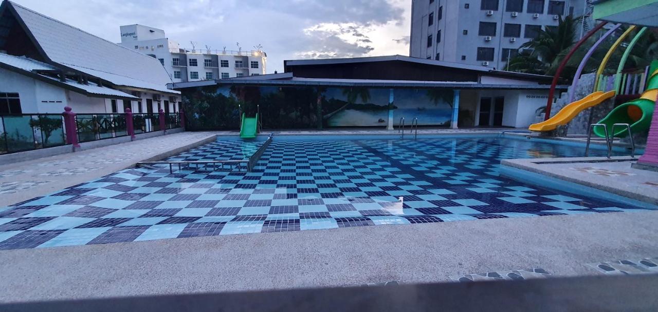 פנתאי צנאנג Rasa Senang Villa -Islam Guest Only מראה חיצוני תמונה
