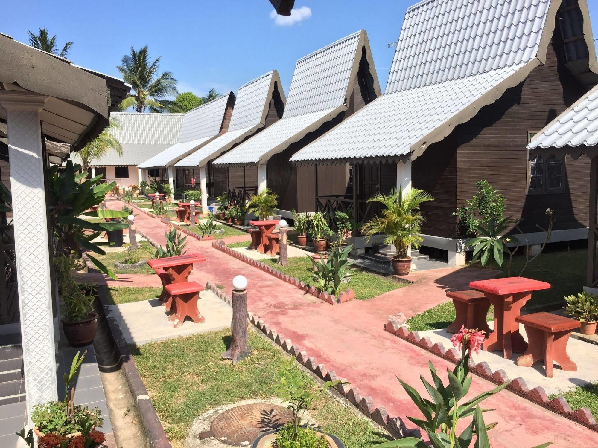 פנתאי צנאנג Rasa Senang Villa -Islam Guest Only מראה חיצוני תמונה