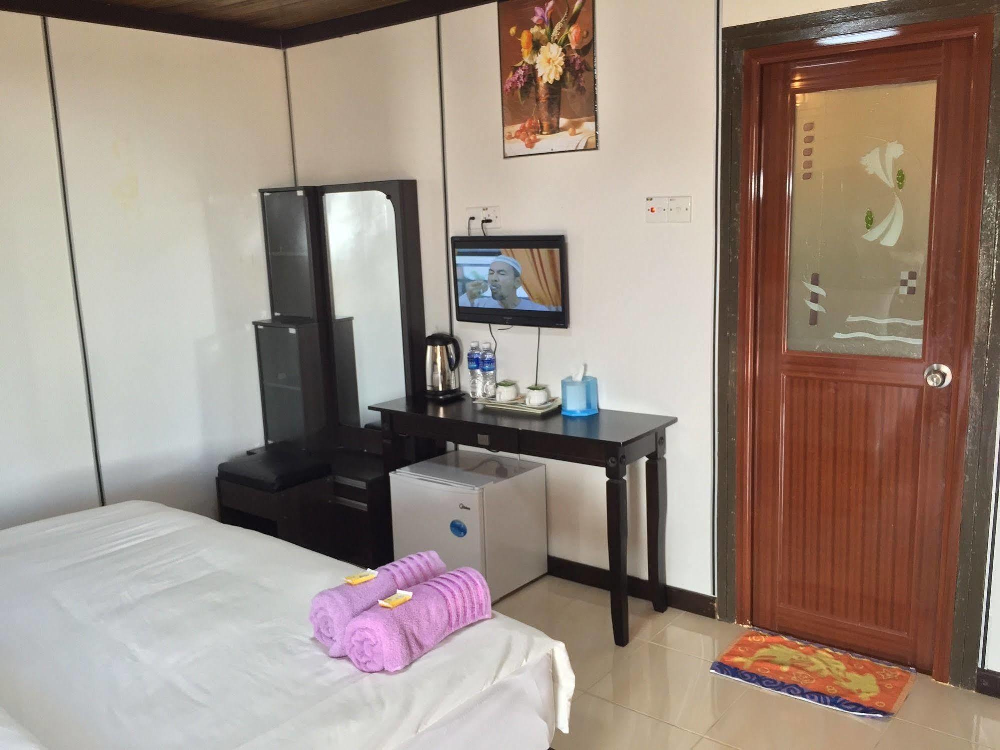 פנתאי צנאנג Rasa Senang Villa -Islam Guest Only מראה חיצוני תמונה