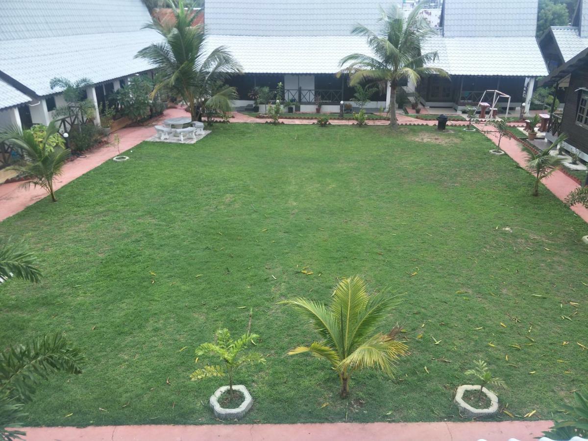 פנתאי צנאנג Rasa Senang Villa -Islam Guest Only מראה חיצוני תמונה